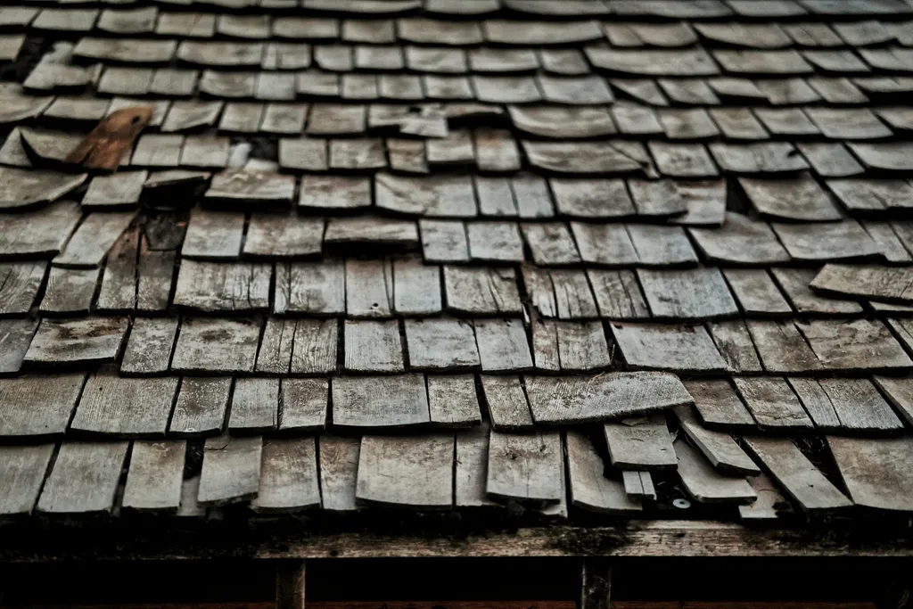 7 Signs Your Roof Has Summer Storm Damage in Maryland and Virginia, American Home Contractors blog